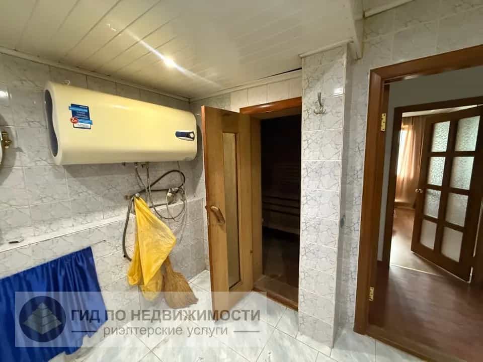 Беларусь, Гомельская область, Буда-Кошелёвский район, агрогородок Октябрь, Октябрьская улица, 3, фото 11