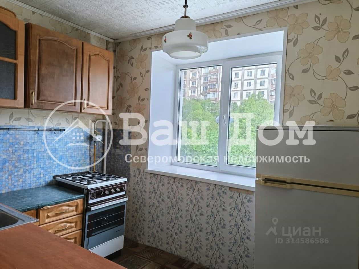 Россия, Мурманская область, Североморск, Комсомольская улица, 23