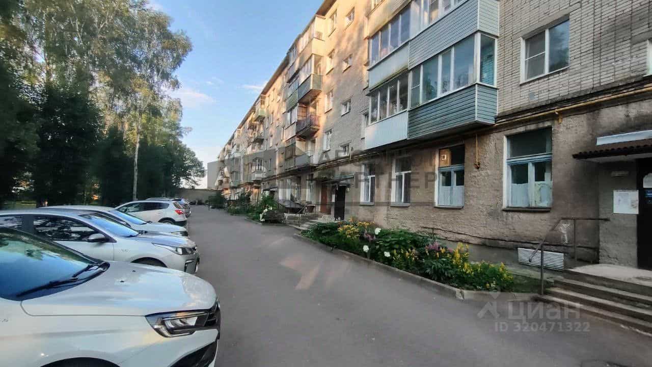 Россия, Новгородская область, Старая Русса, Крестецкая улица, 26, фото 16