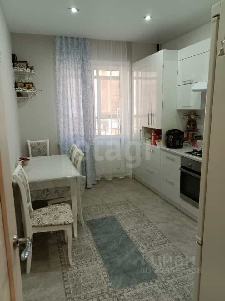 Россия, Кострома, улица Художников Шуваловых, 3