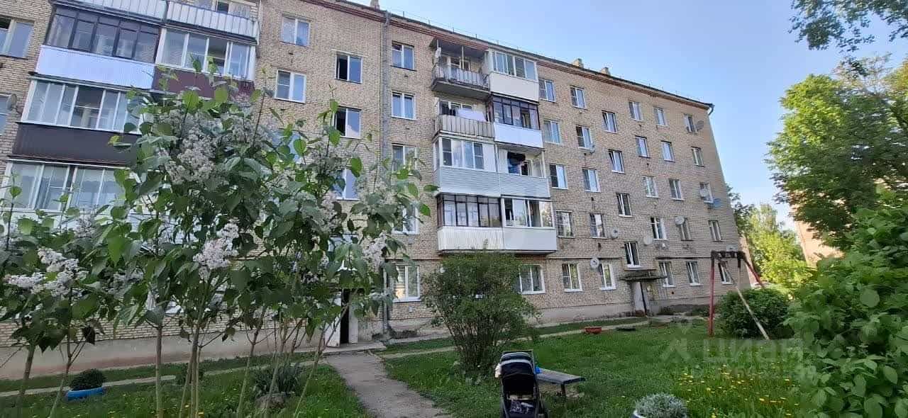 Россия, Тверская область, Конаковский муниципальный округ, посёлок городского типа Изоплит, Пионерская улица, 5, фото 2