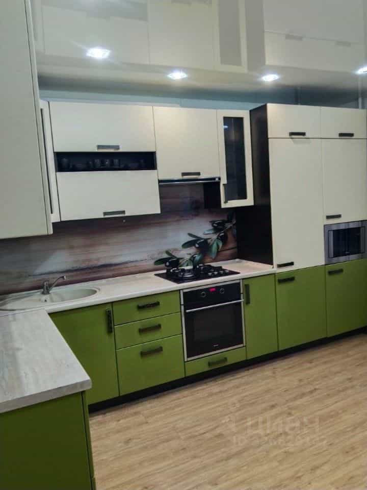 Россия, Псков, улица Юности, 15/130