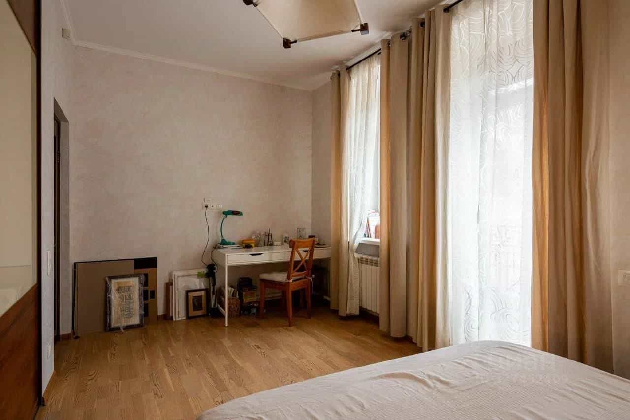 Россия, Астрахань, улица Красная Набережная, 39/1, фото 13