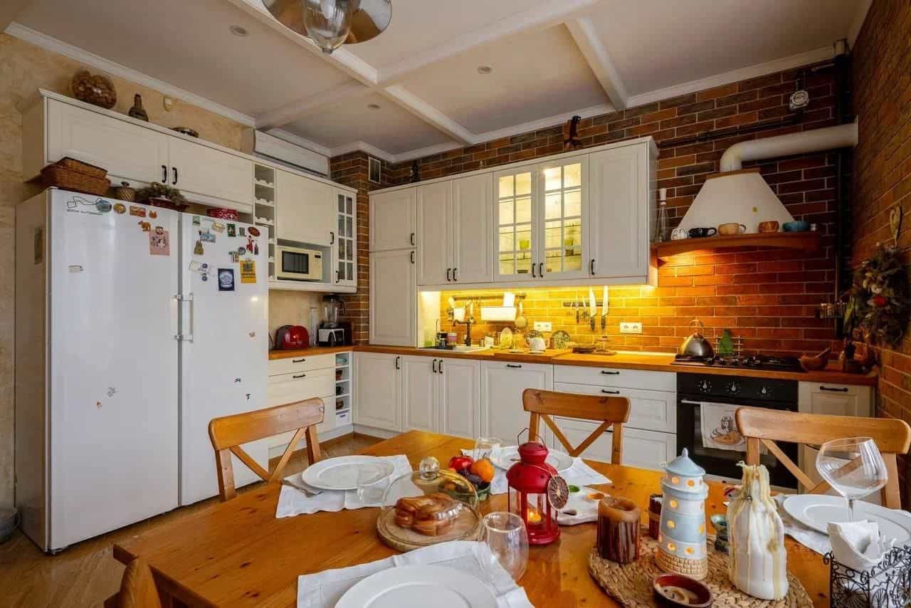 Россия, Астрахань, улица Красная Набережная, 39/1, фото 15