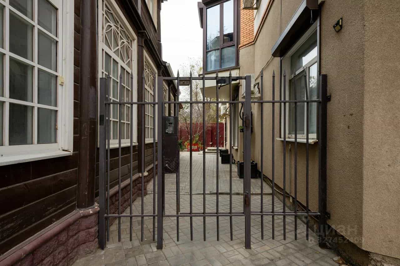 Россия, Астрахань, улица Красная Набережная, 39/1, фото 27