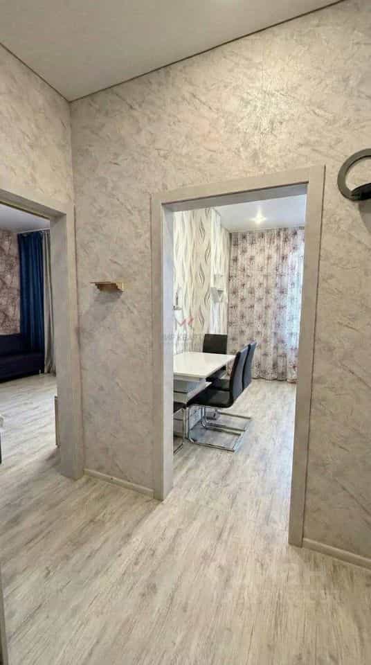 Россия, Республика Хакасия, Абакан, улица Комарова, 7Б, фото 8
