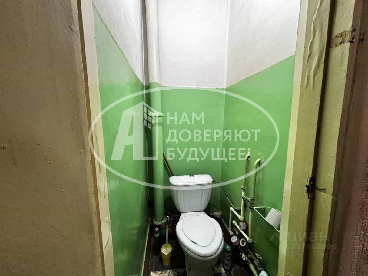 Россия, Удмуртская Республика, Глазов, улица Мира, 12, фото 8