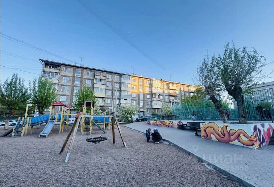 Россия, Республика Бурятия, Улан-Удэ, улица Жердева, 98, фото 2