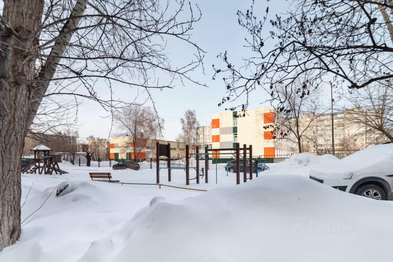 Россия, Курган, улица Савельева, 42, фото 32