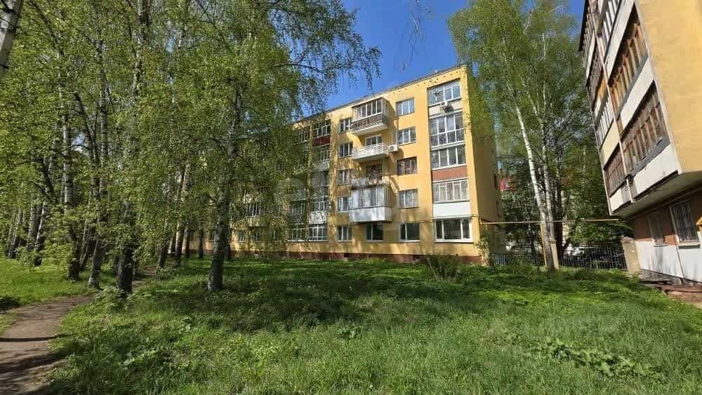 Россия, Республика Марий Эл, Йошкар-Ола, проспект Гагарина, 13А, фото 2