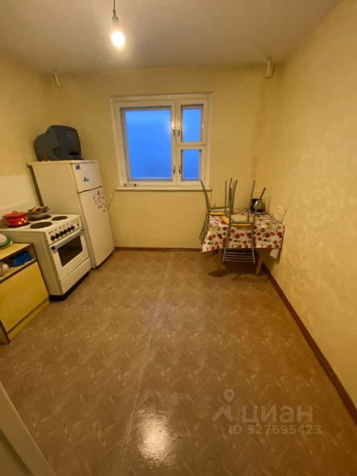 Россия, Мурманск, улица Сполохи, 8