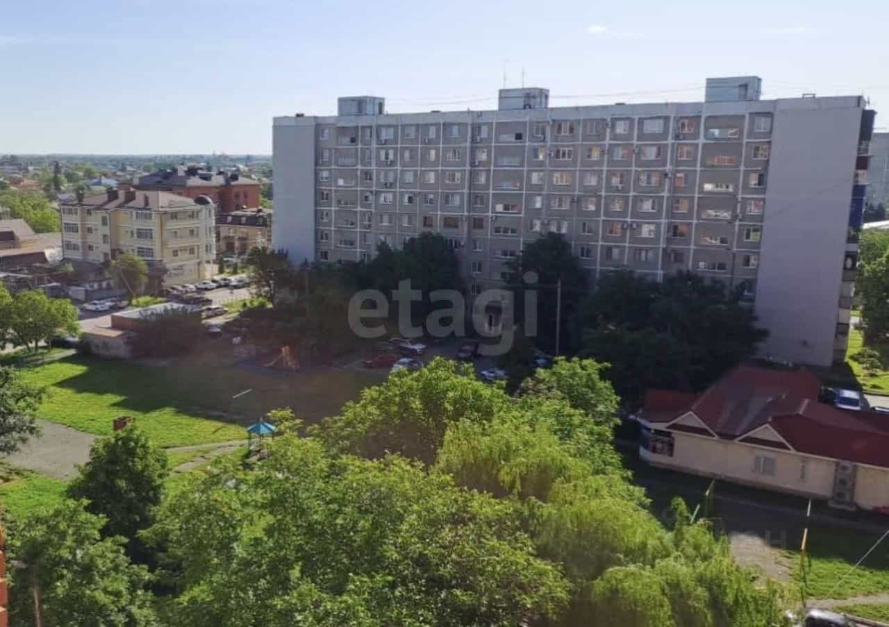 Россия, Республика Адыгея (Адыгея), Майкоп, улица Горького, 214, фото 13