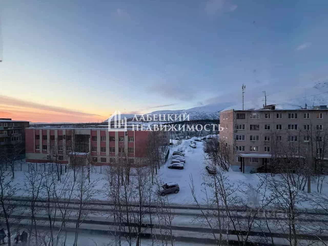 Россия, Мурманская область, Кировск, проспект Ленина, 19, фото 8