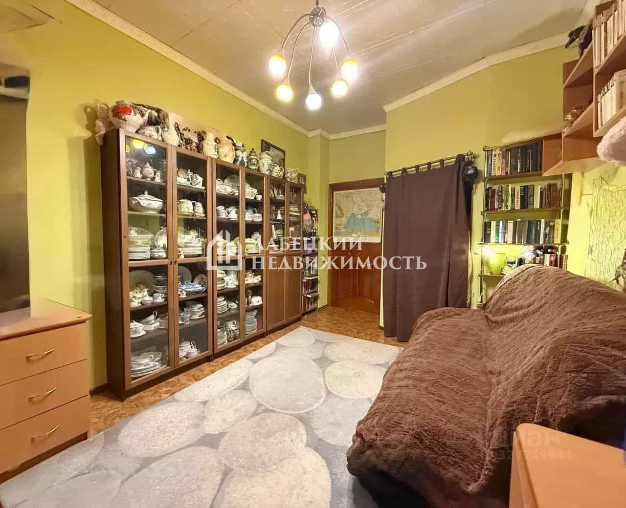 Россия, Мурманская область, Кировск, проспект Ленина, 19, фото 10