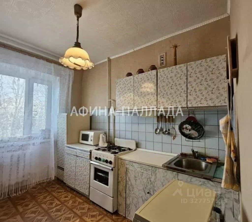 Россия, Ямало-Ненецкий автономный округ, Надымский район, Надым, набережная имени С.А. Оруджева, 5, фото 2