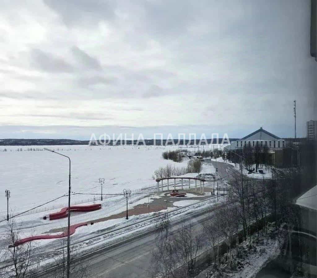 Россия, Ямало-Ненецкий автономный округ, Надымский район, Надым, набережная имени С.А. Оруджева, 5, фото 4