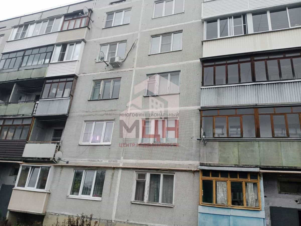 Россия, Тверская область, Конаковский муниципальный округ, посёлок городского типа Радченко, 13