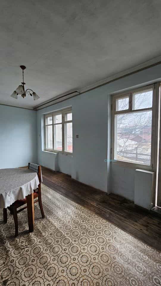 Россия, Республика Северная Осетия — Алания, Владикавказ, улица Ленина, 47, фото 5