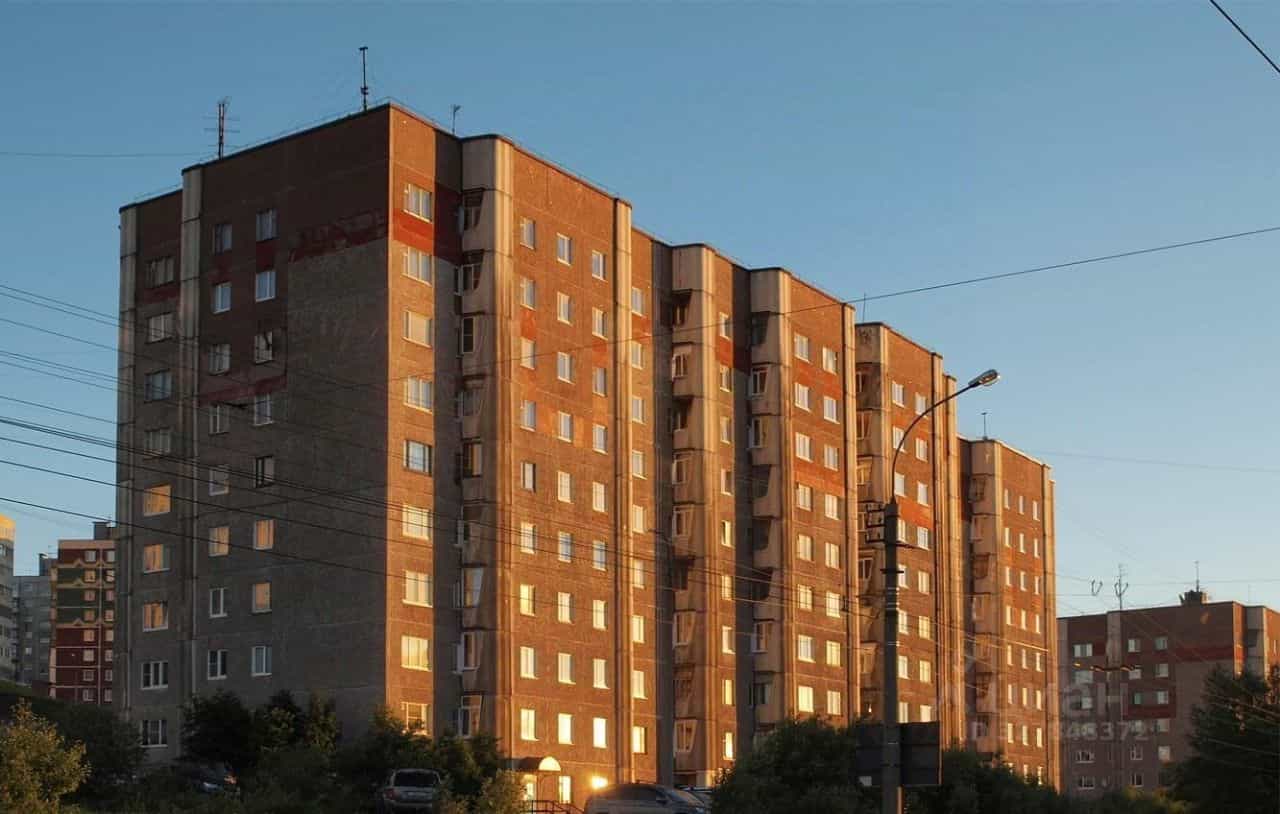 Россия, Мурманск, Кольский проспект, 19
