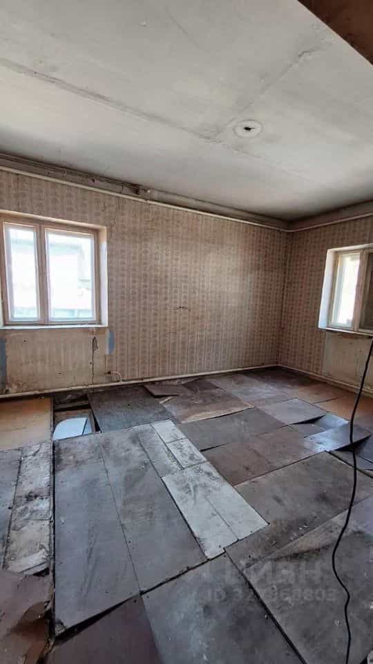 Россия, Приморский край, Артём, улица Ворошилова, 11/1, фото 4
