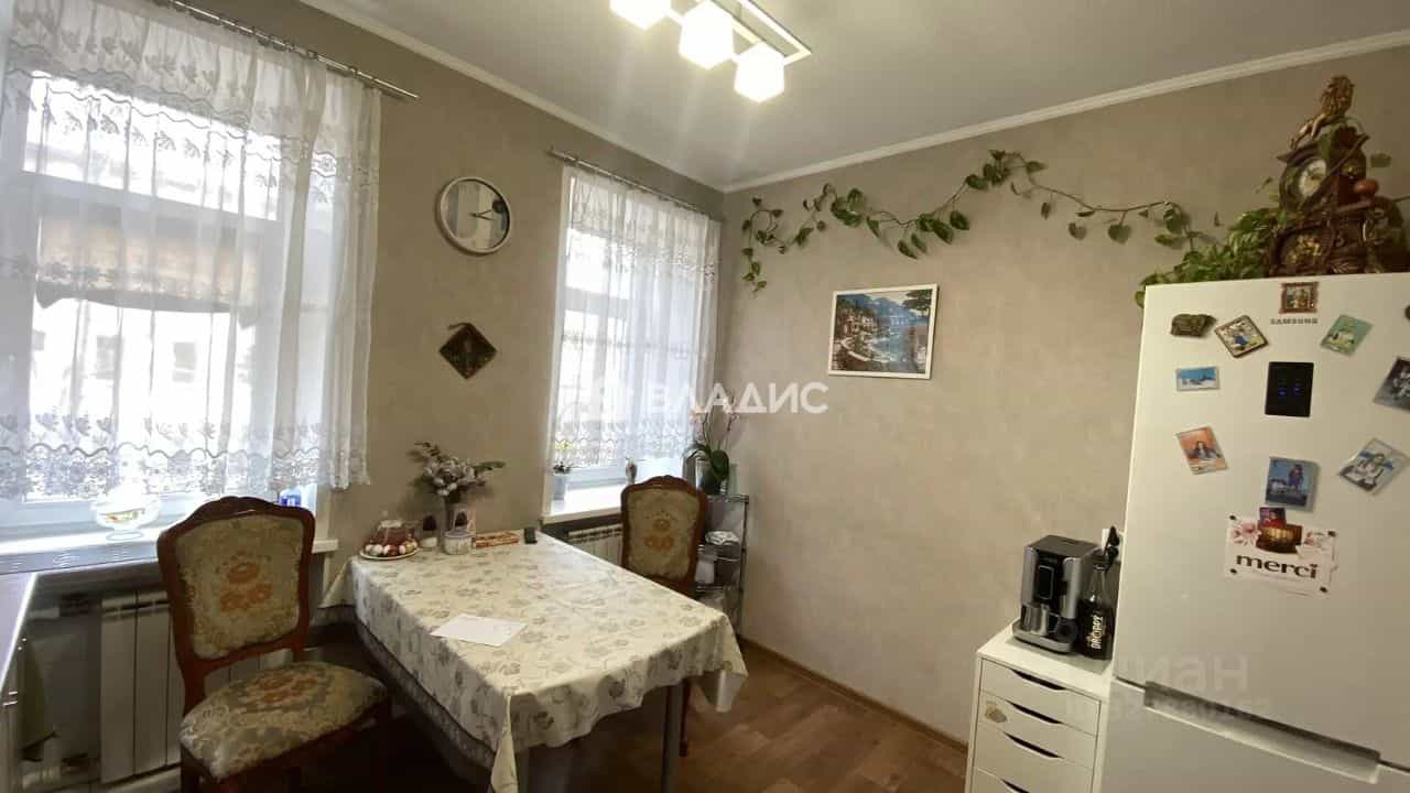 Россия, Республика Бурятия, Улан-Удэ, Комсомольская улица, 34, фото 4