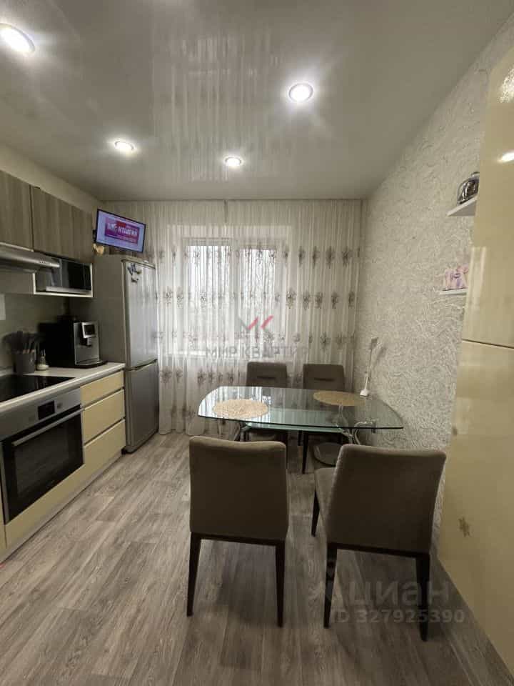 Россия, Республика Хакасия, Абакан, Пирятинская улица, 21В, фото 3