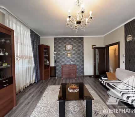 Беларусь, Брест, улица Брестских Дивизий, 22, фото 2
