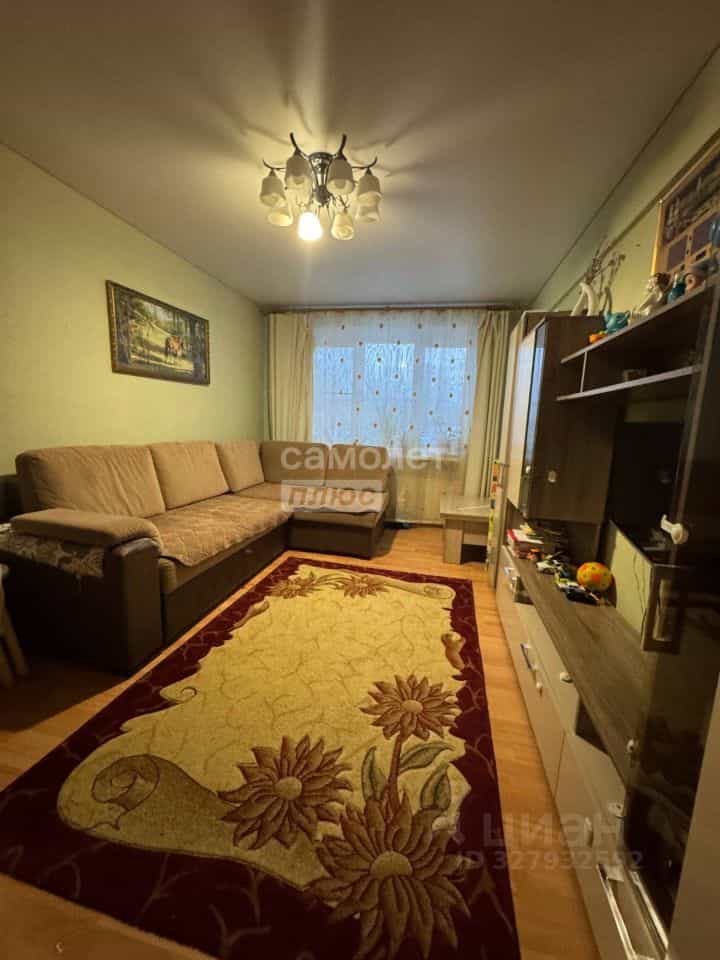 Россия, Архангельская область, Коряжма, проспект Ленина, 18