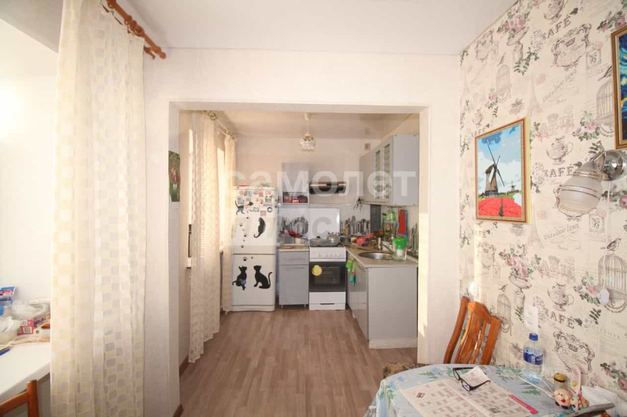 Россия, Архангельская область, Коряжма, проспект Ленина, 4