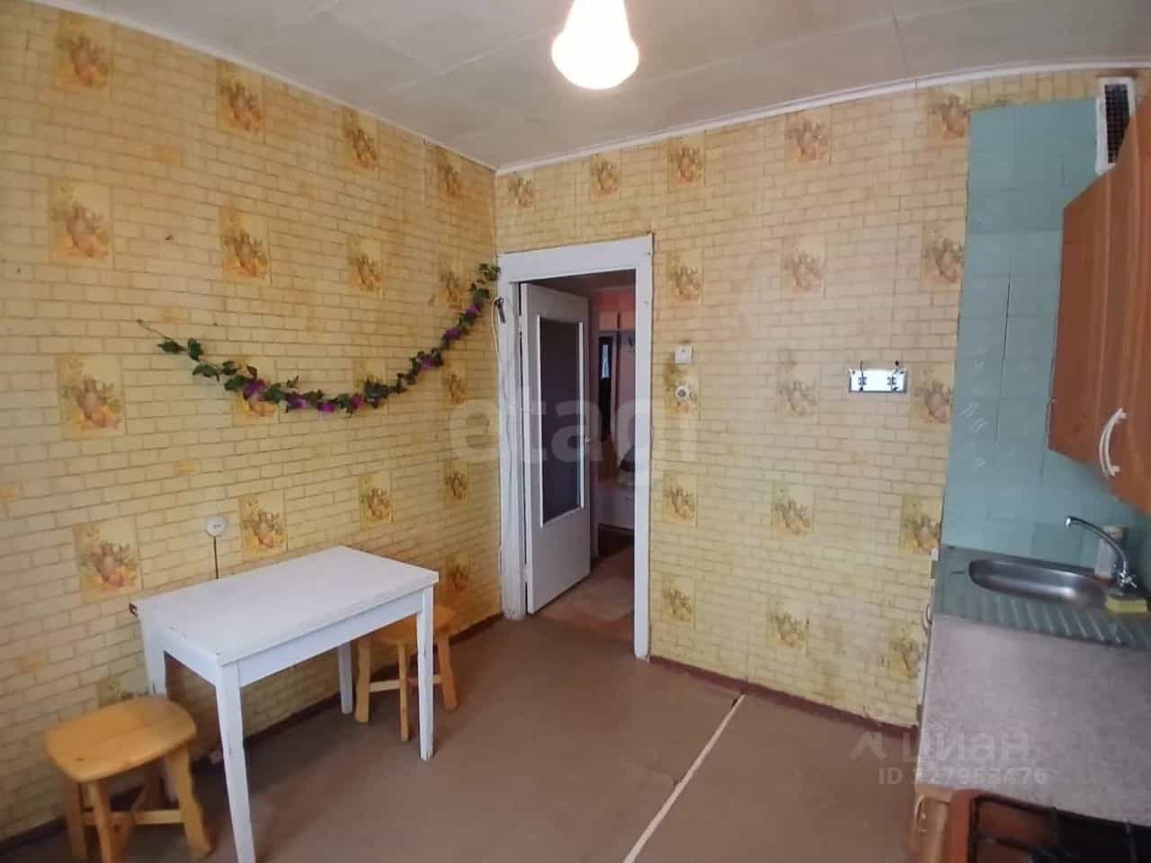 Россия, Смоленская область, Сафоново, 1-й микрорайон, 18, фото 5