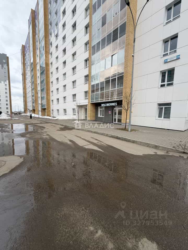 Россия, Республика Коми, Сыктывкар, Октябрьский проспект, 218, фото 3