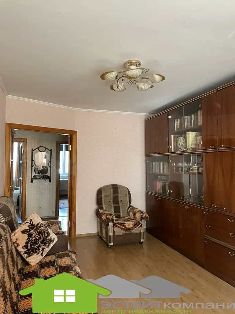 Беларусь, Гродненская область, Новогрудок, улица Ломоносова, 8к2, фото 6