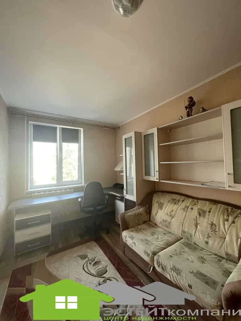 Беларусь, Гродненская область, Новогрудок, улица Ломоносова, 8к2, фото 8