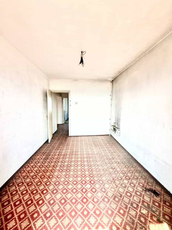 Россия, Приморский край, Находка, Бокситогорская улица, 2Б
