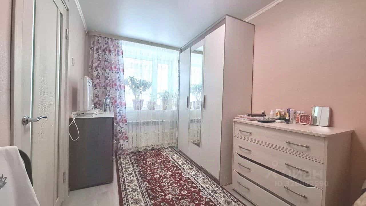 Россия, посёлок городского типа Сокол, улица Гагарина, 6, фото 7