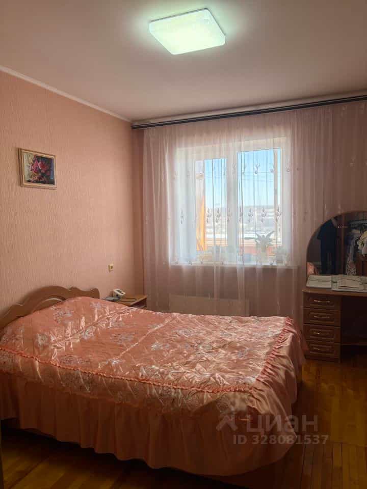 Россия, Республика Марий Эл, Йошкар-Ола, улица Кирова, 11, фото 9