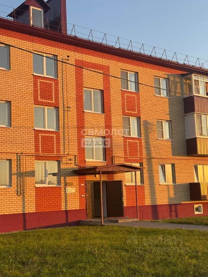 Россия, Липецкая область, Задонск, улица Сергея Есенина, 2