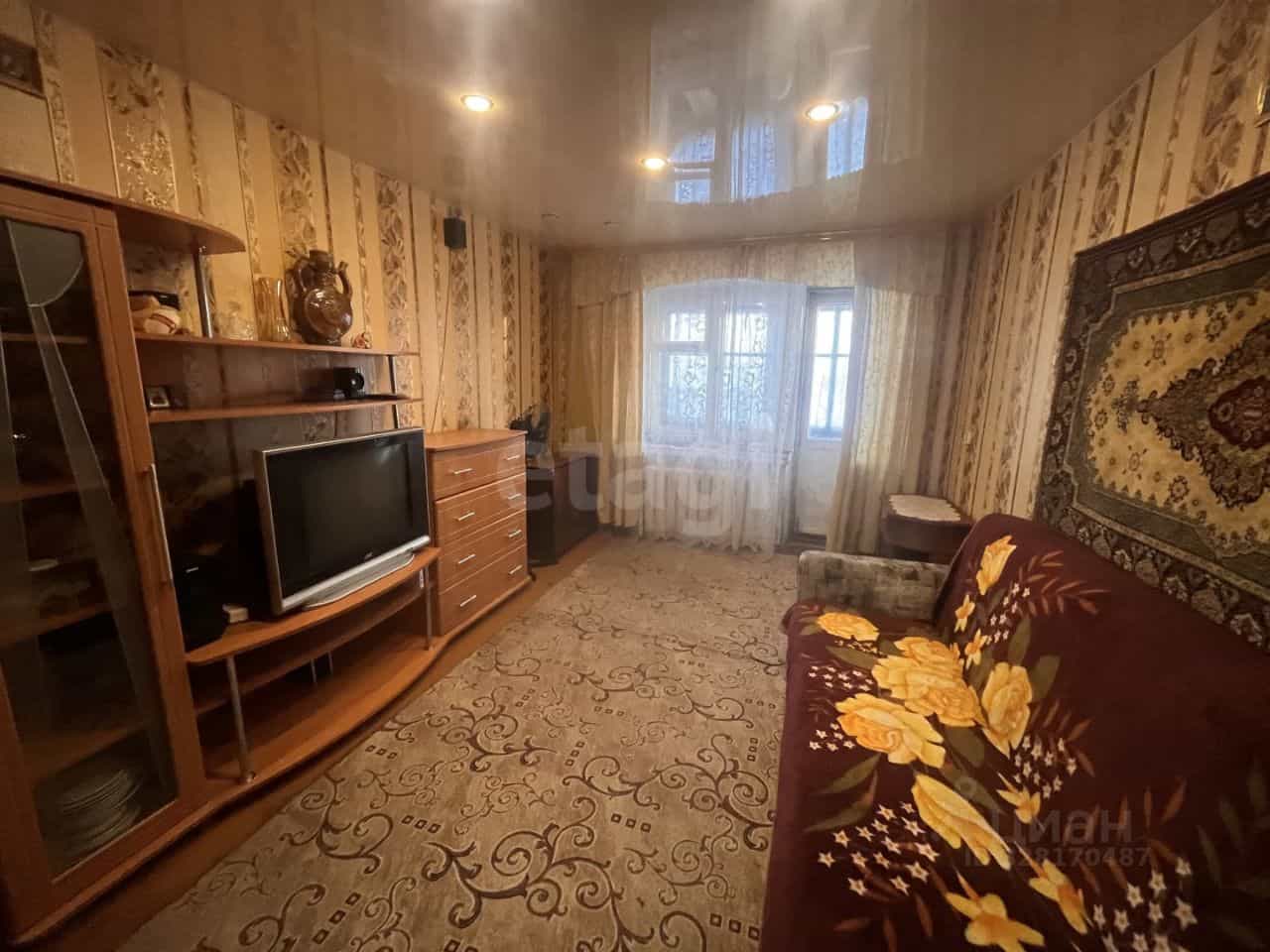 Россия, Республика Коми, муниципальный район Усть-Вымский, Микунь, улица Ленина, 19А, фото 2