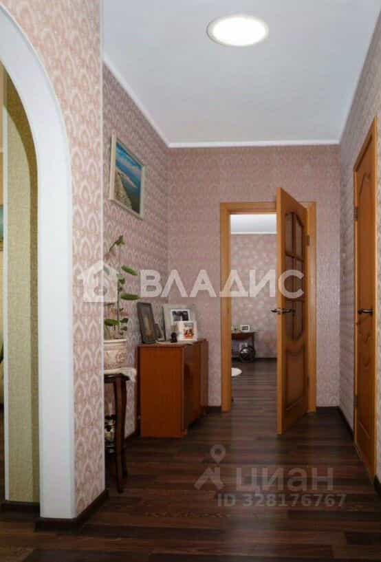 Россия, Республика Бурятия, Улан-Удэ, 111-й микрорайон, 13А, фото 4