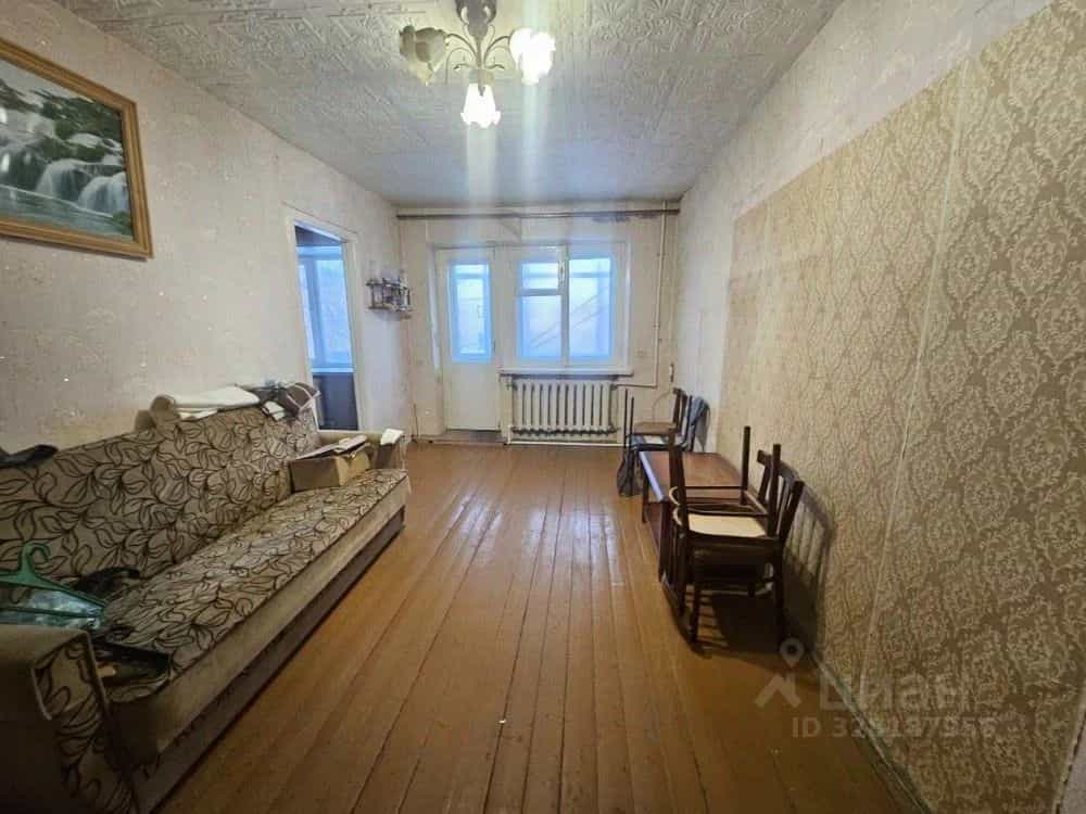 Россия, Республика Марий Эл, Волжск, Коммунистическая улица, 3