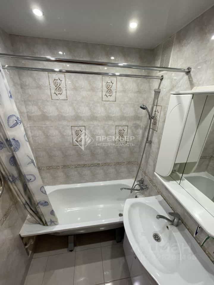 Россия, Киров, микрорайон Коминтерновский, улица Зеленина, 1, фото 9