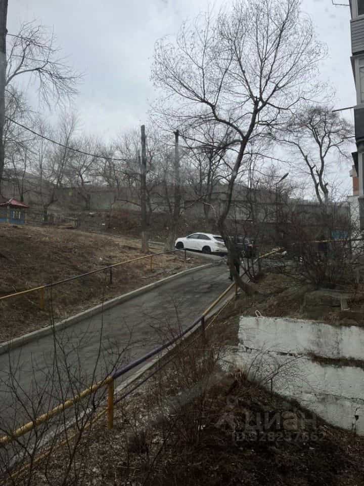 Россия, Приморский край, Владивосток, улица Коммунаров, 14, фото 6