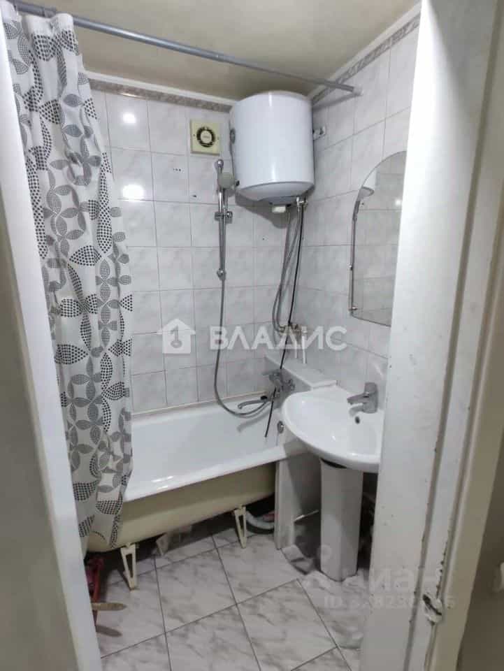 Россия, Республика Бурятия, Улан-Удэ, улица Лимонова, 12, фото 7