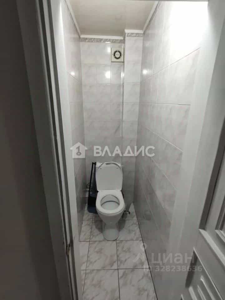 Россия, Республика Бурятия, Улан-Удэ, улица Лимонова, 12, фото 8