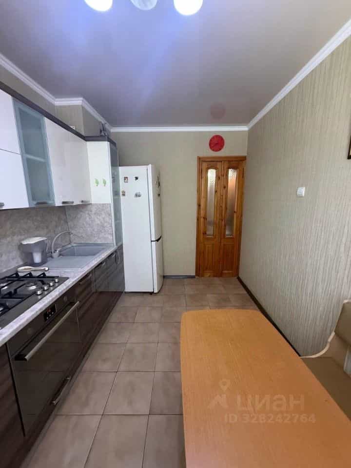 Россия, Астрахань, улица Рылеева, 86, фото 2