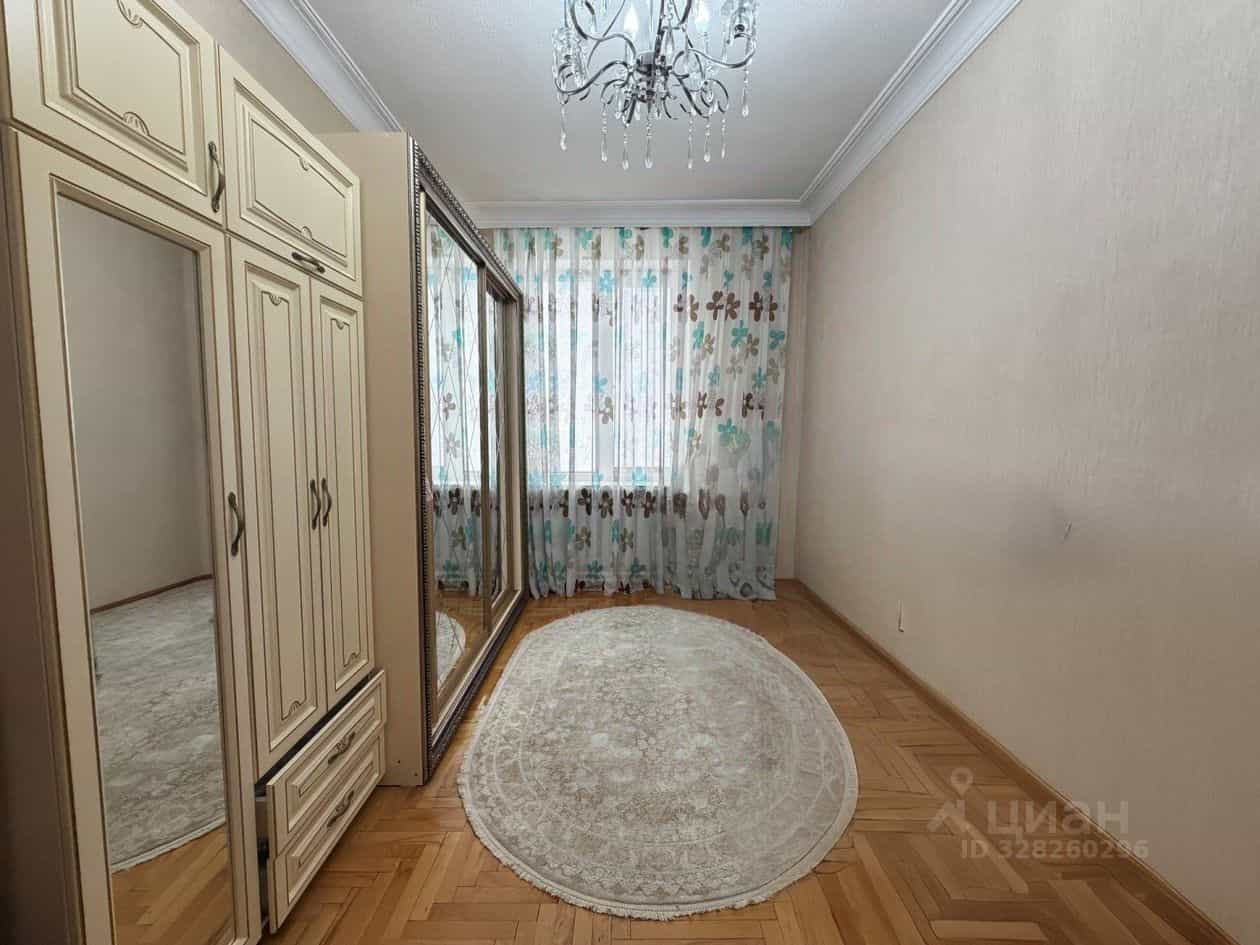 Россия, Кабардино-Балкарская Республика, Нальчик, улица Чайковского, 22, фото 8