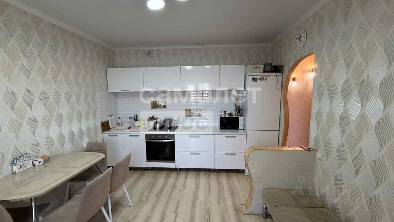 Россия, Архангельская область, Коряжма, улица Пушкина, 15, фото 2