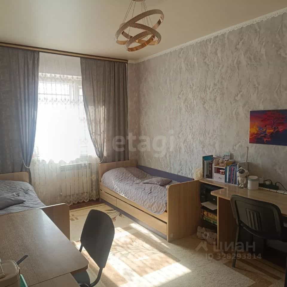 Россия, Астрахань, улица Бабаевского, 1к4, фото 5