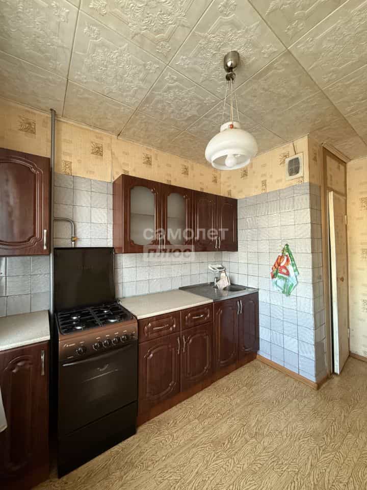 Россия, Архангельская область, Котлас, проспект Мира, 21А, фото 3