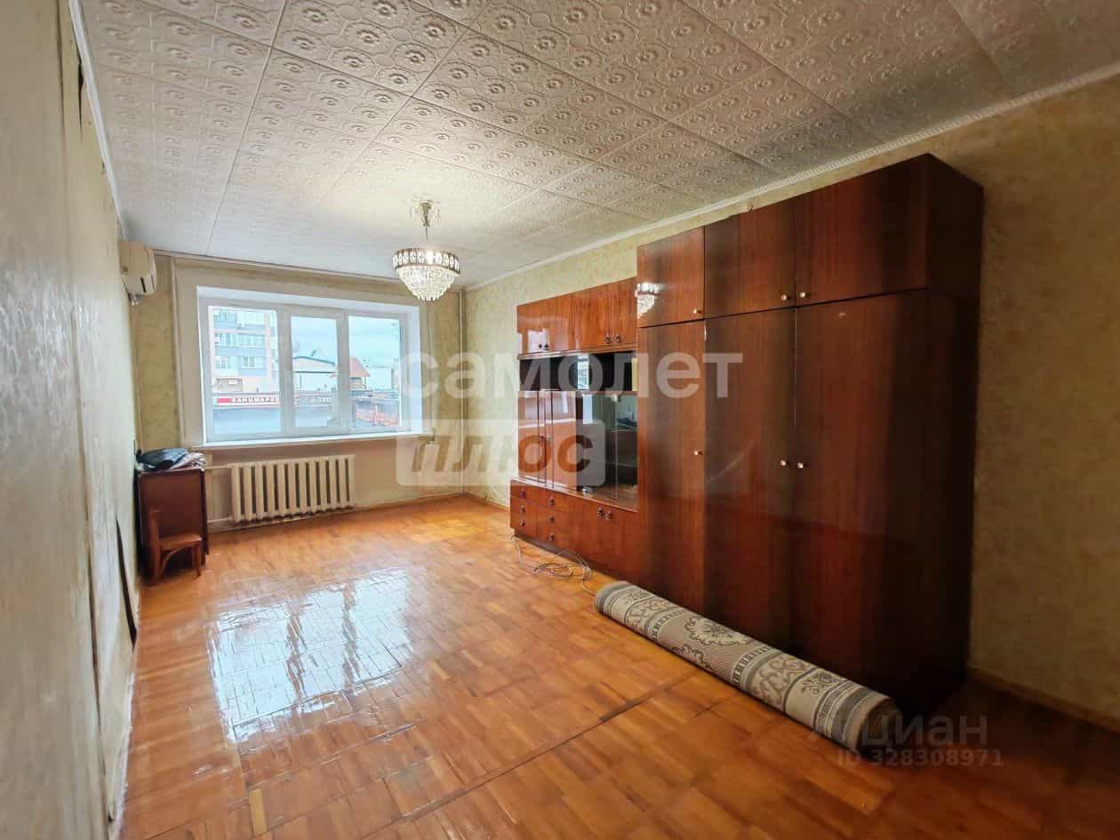 Россия, Республика Адыгея (Адыгея), Майкоп, улица Ленина, 37, фото 6